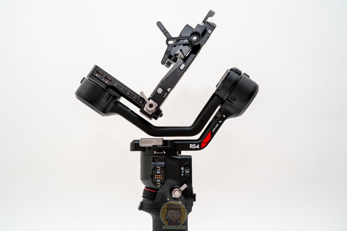 電機可承重 3 公斤收納方便開機即拍的 DJI RS4 單眼相機三軸穩定器動手玩心得！